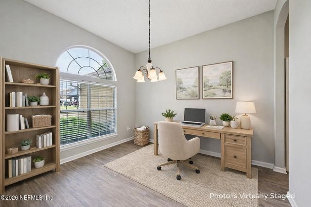 12511 WAGES Way E, Jacksonville, FL 32218