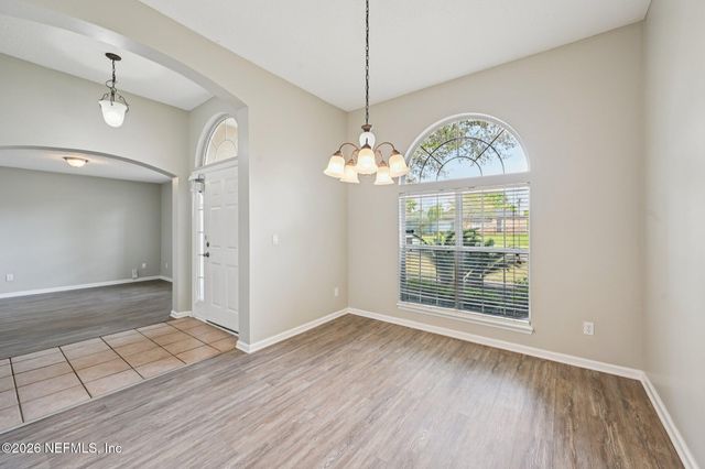 12511 WAGES Way E, Jacksonville, FL 32218