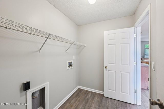 12511 WAGES Way E, Jacksonville, FL 32218