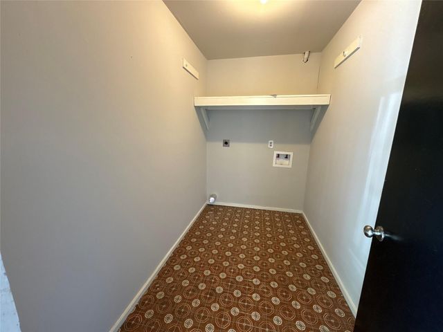 318 S Poplar Street 3, Tomball, TX 77375