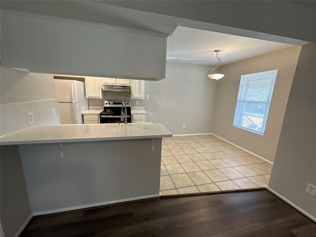 318 S Poplar Street 3, Tomball, TX 77375