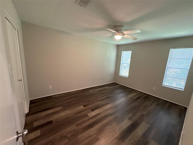 318 S Poplar Street 3, Tomball, TX 77375