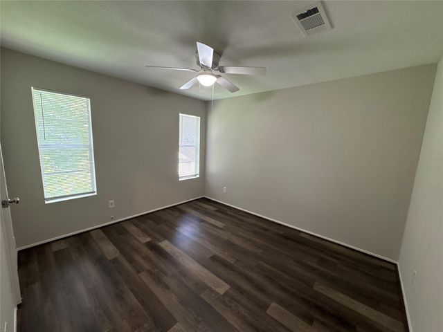 318 S Poplar Street 3, Tomball, TX 77375