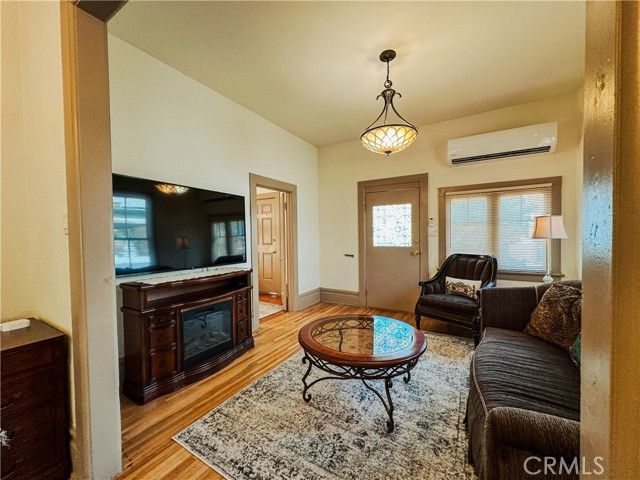 3770 Locust Street, Riverside, CA 92501