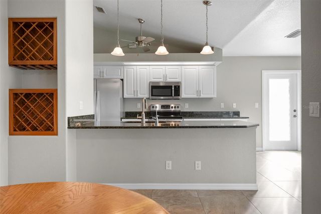 816 BEVERLY ROAD 64, Venice, FL 34293