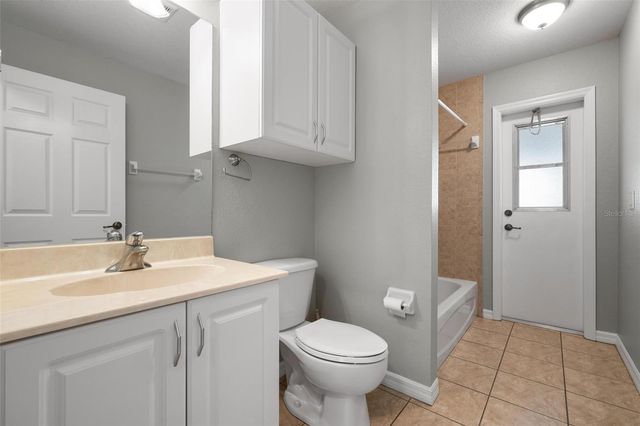 816 BEVERLY ROAD 64, Venice, FL 34293