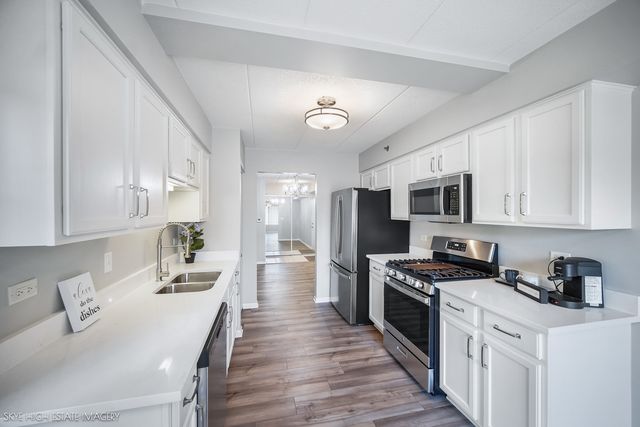 6975 Heritage Circle 1A, Orland Park, IL 60462