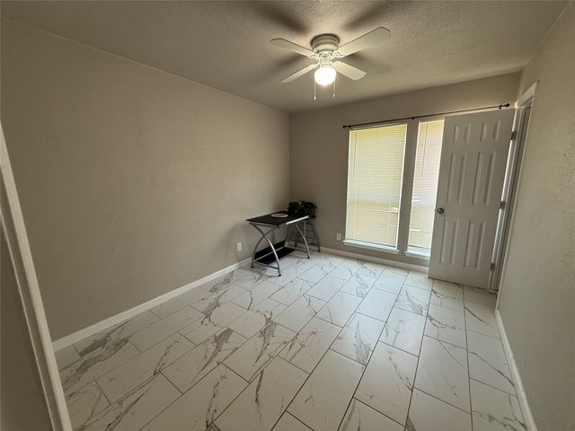 109 Colony Drive, Arlington, TX 76002