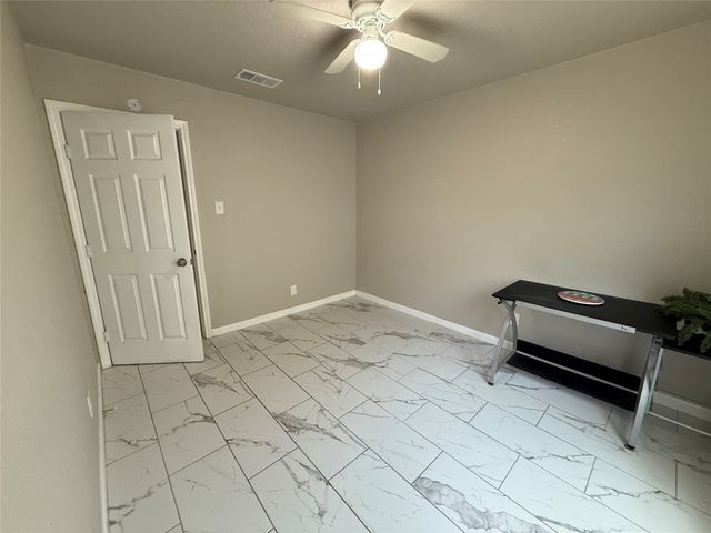 109 Colony Drive, Arlington, TX 76002