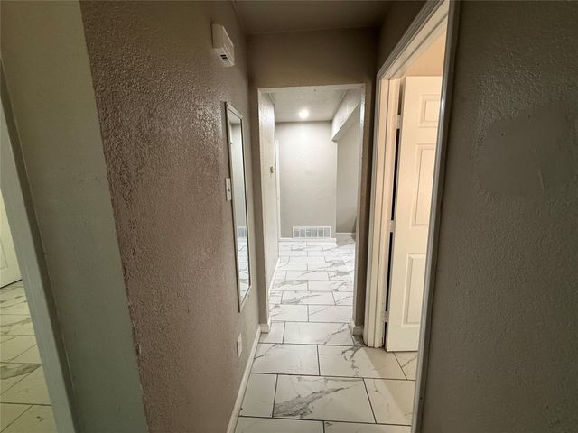 109 Colony Drive, Arlington, TX 76002