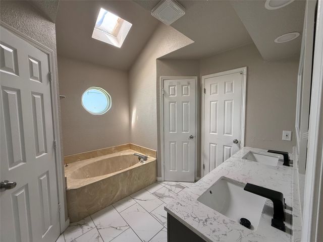 109 Colony Drive, Arlington, TX 76002