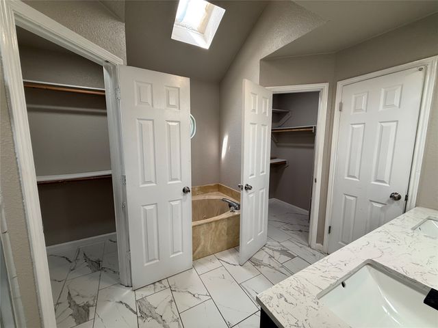 109 Colony Drive, Arlington, TX 76002