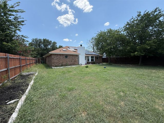 109 Colony Drive, Arlington, TX 76002