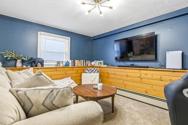 13 Redwing Road, Concord, NH 03301