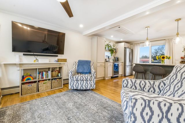 13 Redwing Road, Concord, NH 03301