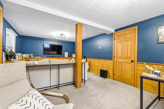 13 Redwing Road, Concord, NH 03301