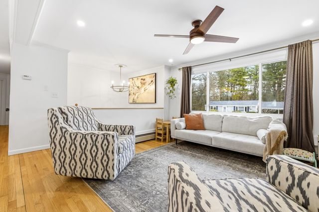 13 Redwing Road, Concord, NH 03301