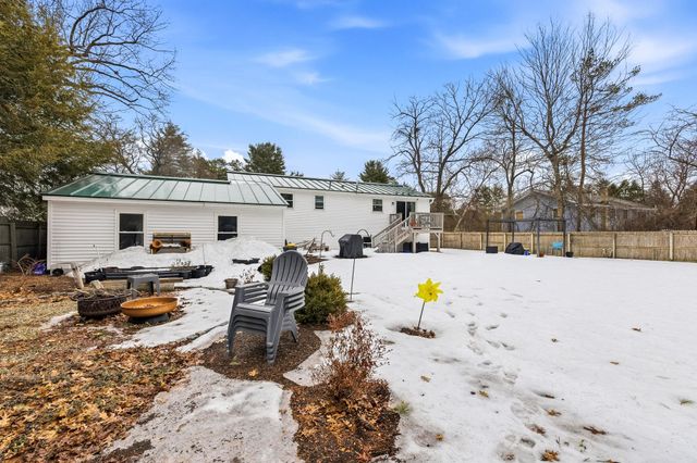 13 Redwing Road, Concord, NH 03301