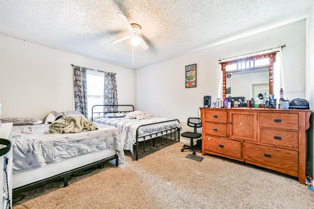 607 Honeysuckle Drive, La Marque, TX 77568