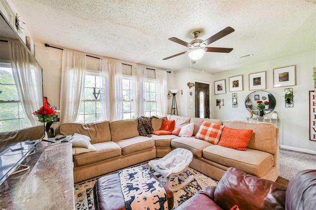 607 Honeysuckle Drive, La Marque, TX 77568