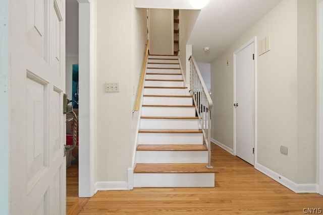 13 Green Fir Circle, Camillus, NY 13219