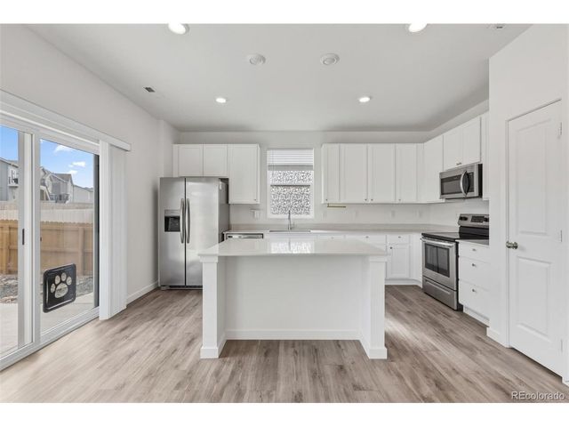 922 W Beverly St, Elizabeth, CO 80107