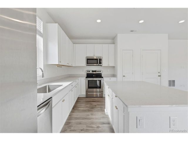 922 W Beverly St, Elizabeth, CO 80107