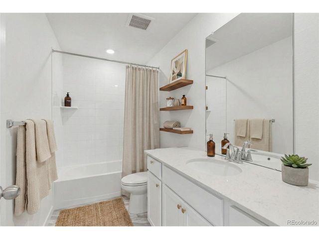 922 W Beverly St, Elizabeth, CO 80107