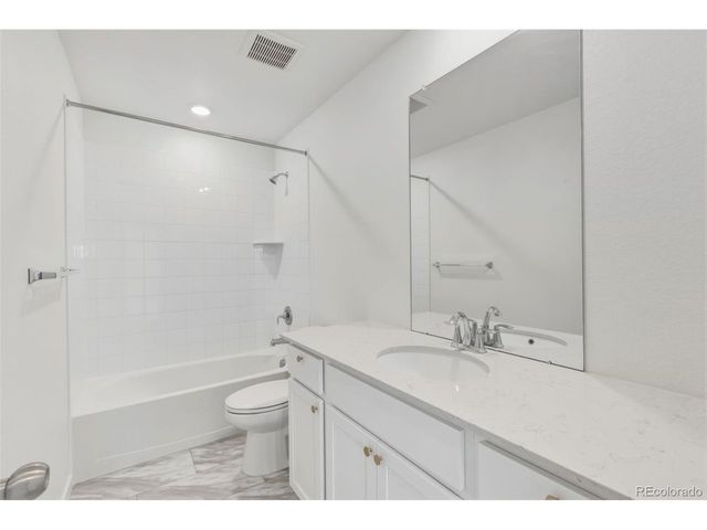 922 W Beverly St, Elizabeth, CO 80107