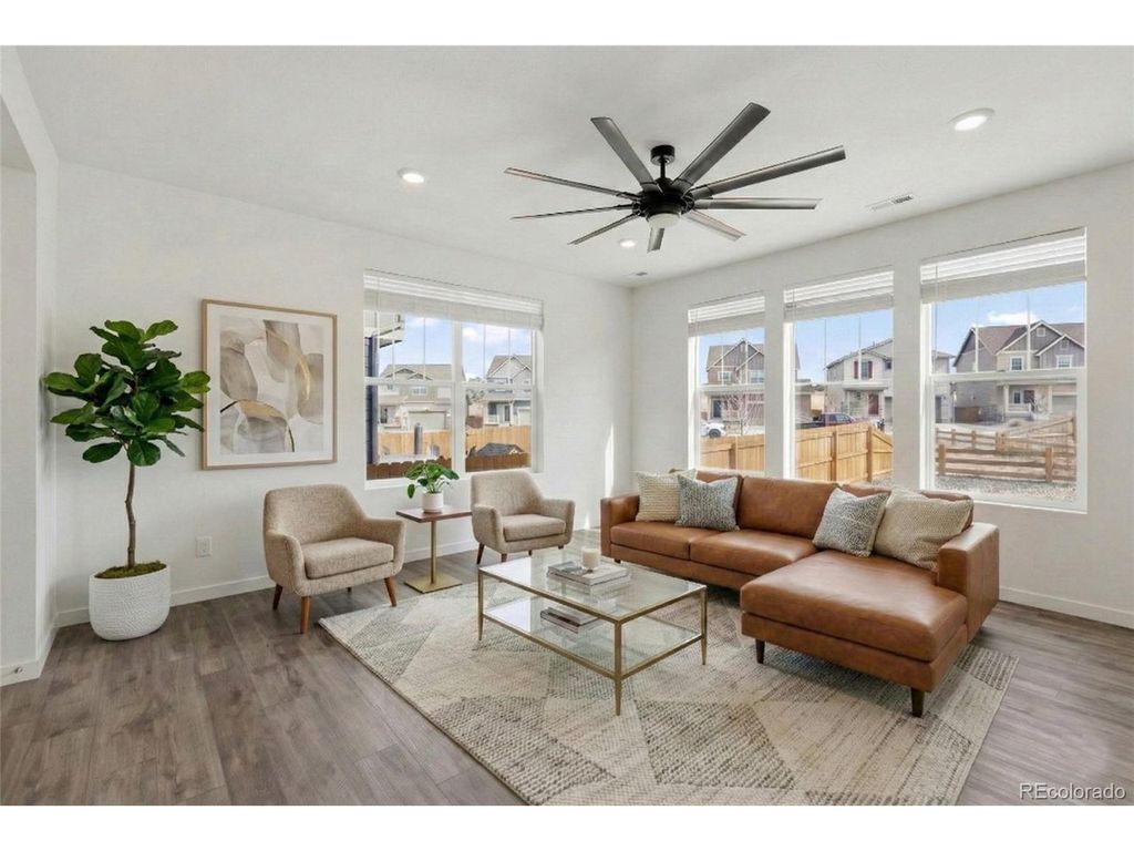 922 W Beverly St, Elizabeth, CO 80107