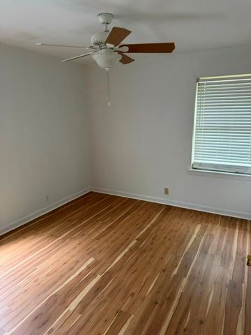 1402 Hillcrest Drive, Sherman, TX 75092