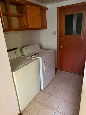 1402 Hillcrest Drive, Sherman, TX 75092