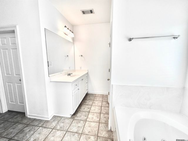 413 Lake Worth Dr, Baton Rouge, LA 70810