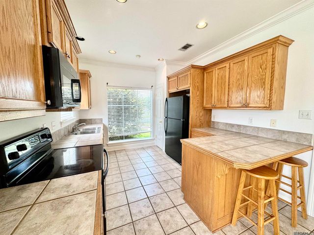413 Lake Worth Dr, Baton Rouge, LA 70810