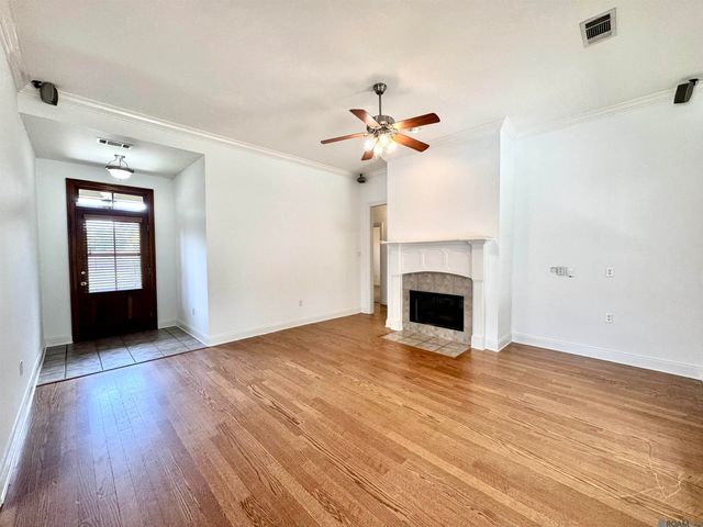 413 Lake Worth Dr, Baton Rouge, LA 70810