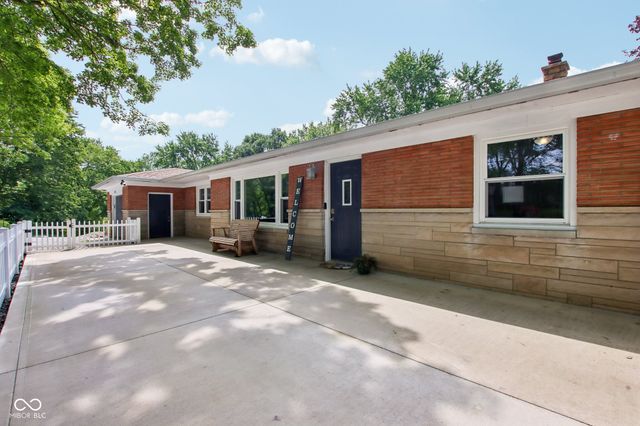 6399 E County Road 300 S, Plainfield, IN 46168