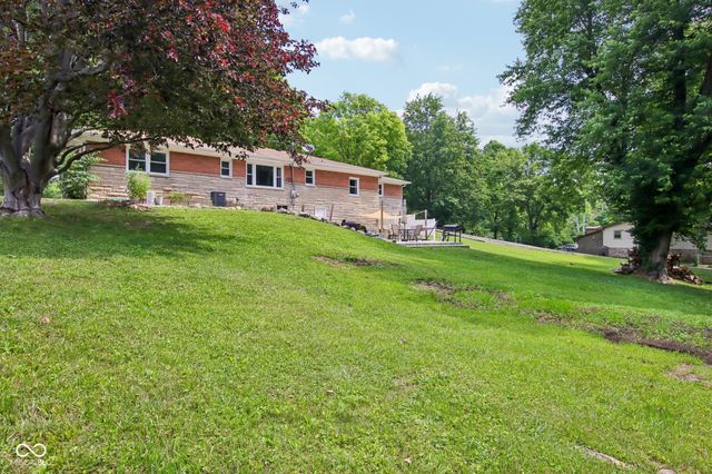6399 E County Road 300 S, Plainfield, IN 46168