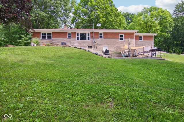 6399 E County Road 300 S, Plainfield, IN 46168