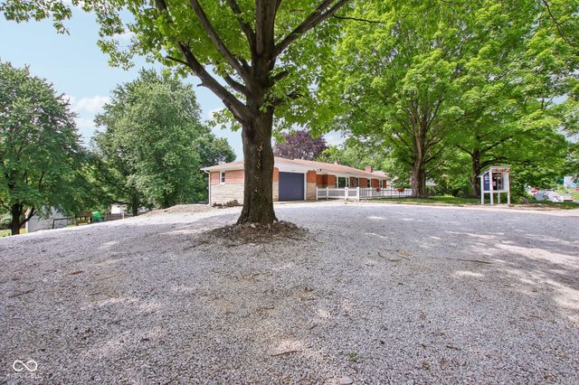 6399 E County Road 300 S, Plainfield, IN 46168