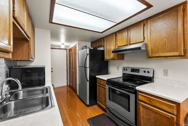 6017 Sawmill Woods Drive, Fort Wayne, IN 46835