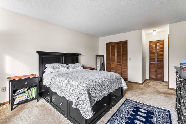 6017 Sawmill Woods Drive, Fort Wayne, IN 46835