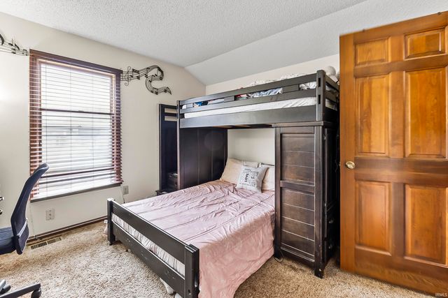 6017 Sawmill Woods Drive, Fort Wayne, IN 46835