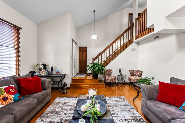 6017 Sawmill Woods Drive, Fort Wayne, IN 46835