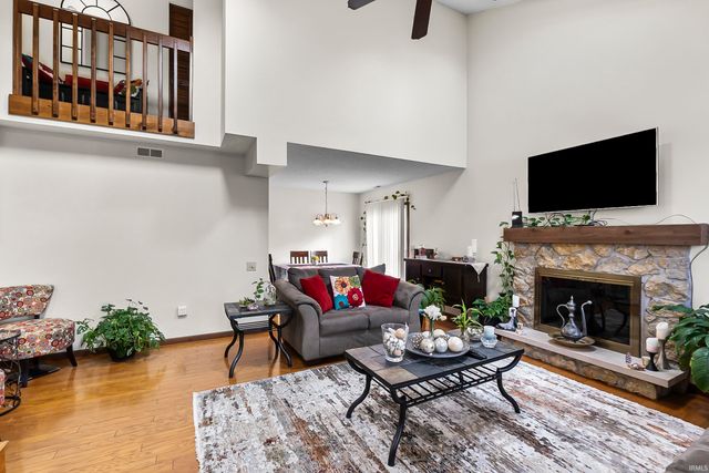 6017 Sawmill Woods Drive, Fort Wayne, IN 46835