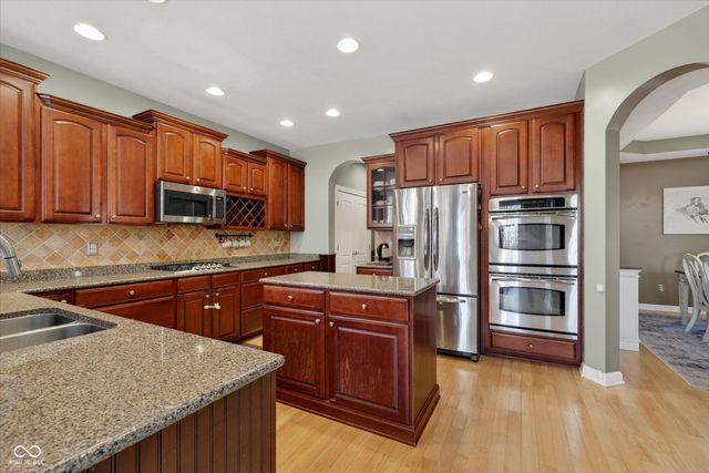 7931 Fawnwood Drive, Indianapolis, IN 46278