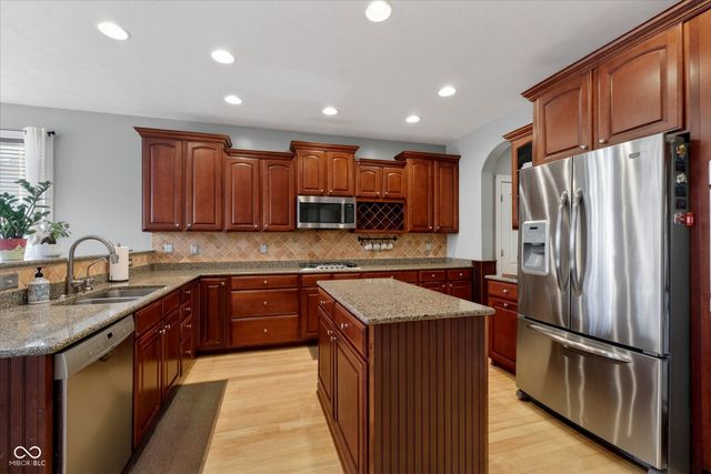 7931 Fawnwood Drive, Indianapolis, IN 46278