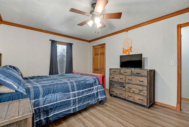 157 Oak Crest Drive, Marshfield, MO 65706