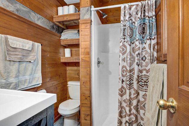 157 Oak Crest Drive, Marshfield, MO 65706