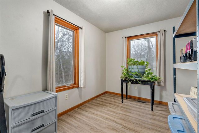 157 Oak Crest Drive, Marshfield, MO 65706