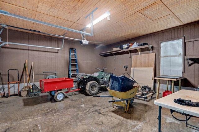 157 Oak Crest Drive, Marshfield, MO 65706